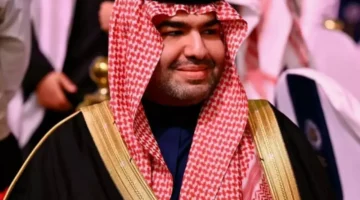 أمير الرياض وكبار المسؤولين يقدمون التعازي في وفاة الأمير محمد بن بندر